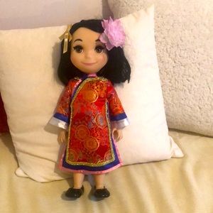 Disney Animators Collection - It's a Small World, China singing doll (retired).